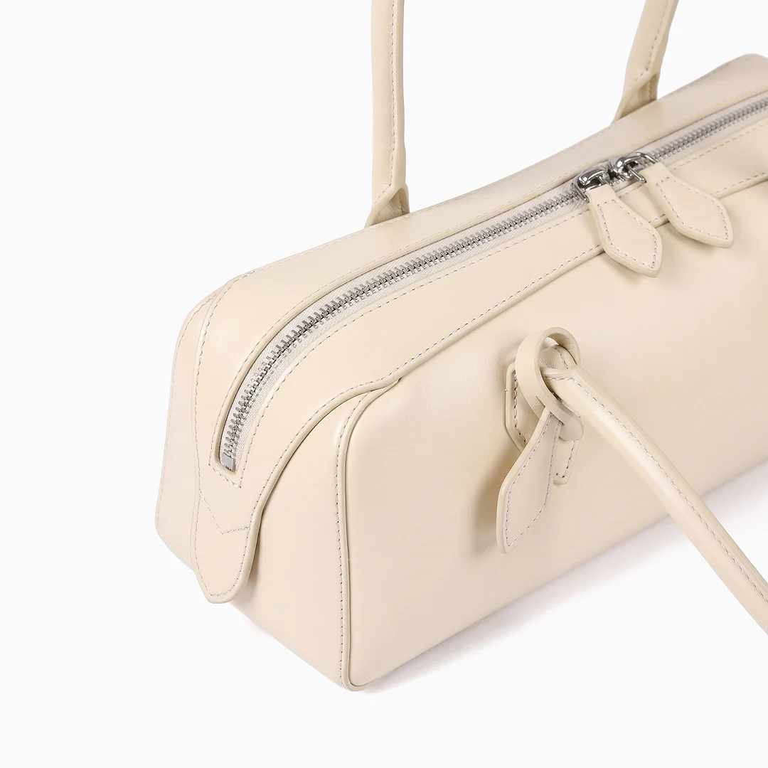 Alessia Shoulder Bag - Image 17