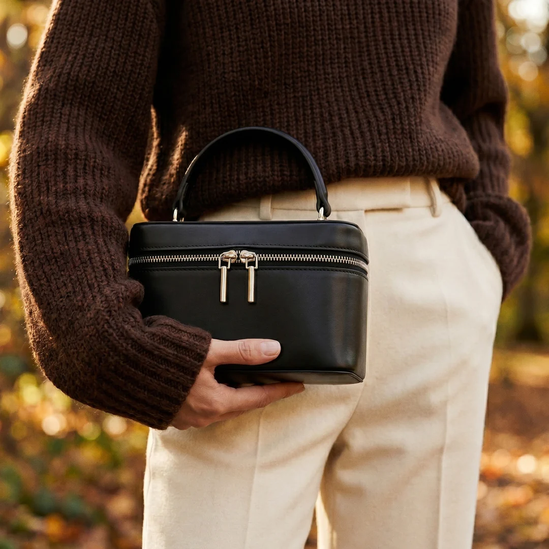 Nadia Zip Vanity Crossbody - Image 3