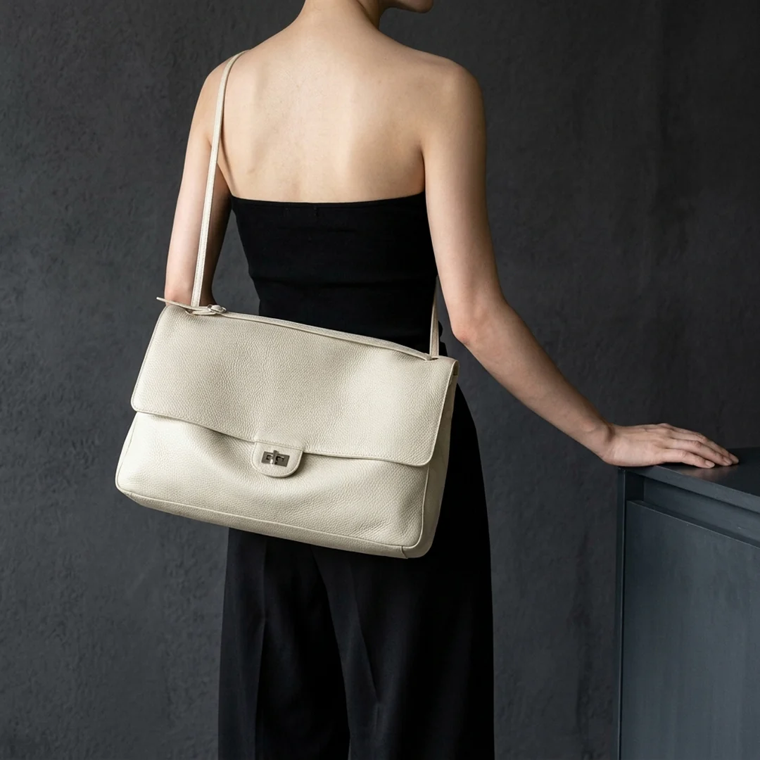 Penelope Shoulder Bag - Image 8